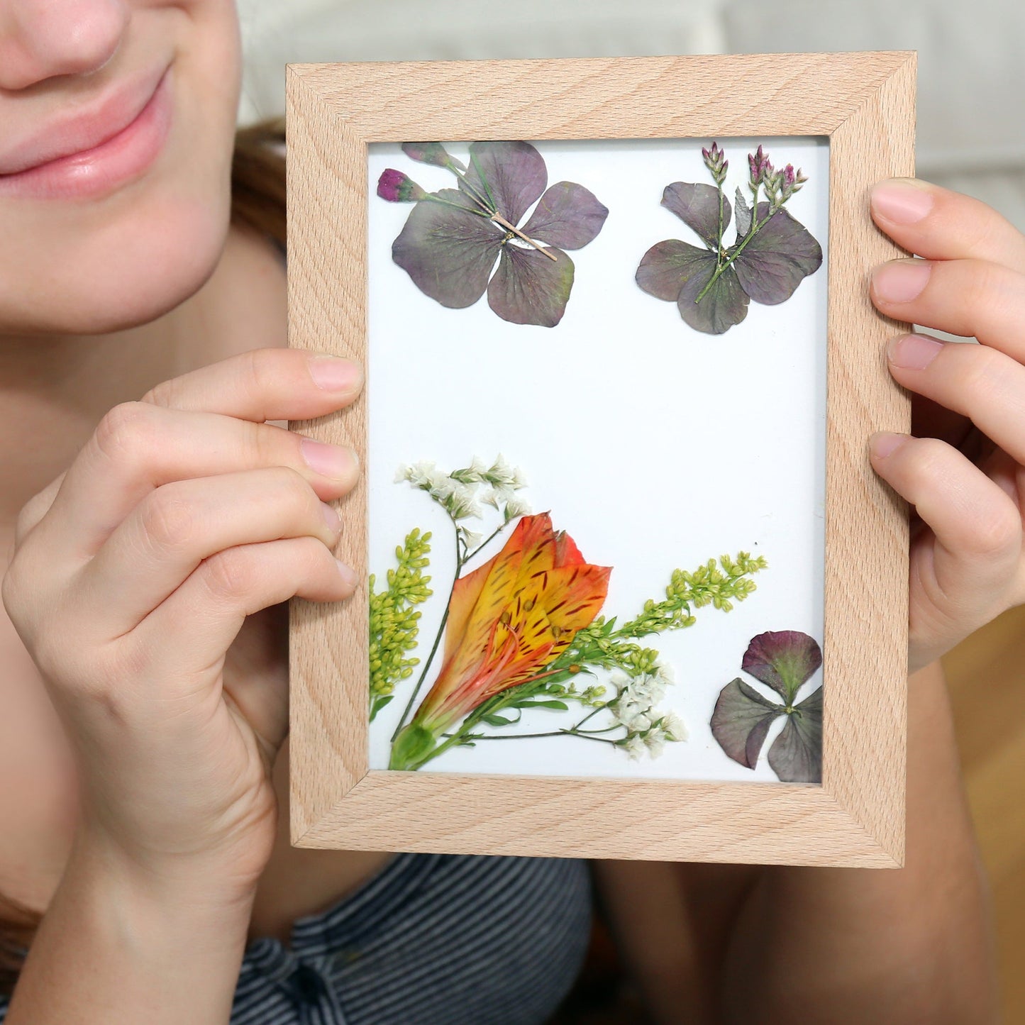 Make Your Own Pressed Flower Frame Art