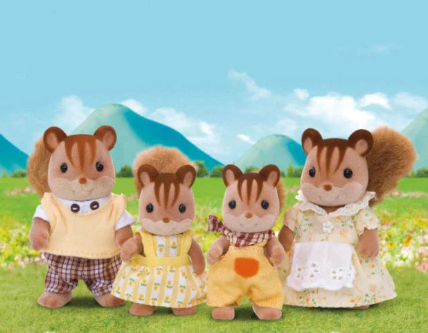 Calico Critters - Walnut Squirrel Family
