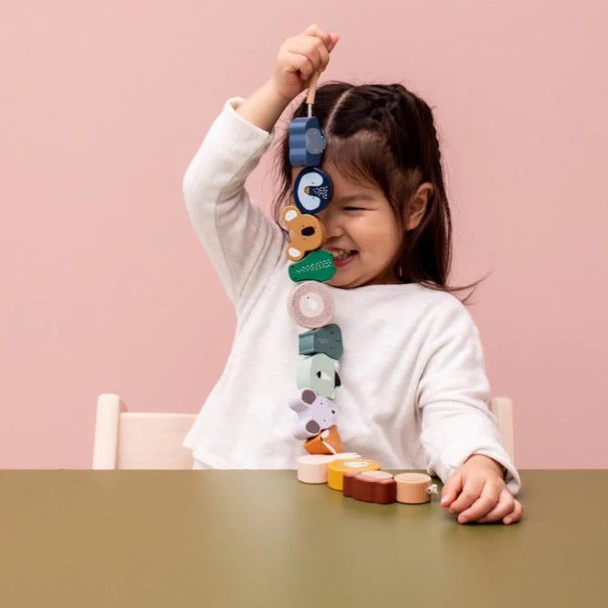 Trixie Wooden animal lacing beads