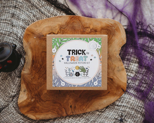 Trick or Treat Halloween Potion Kit