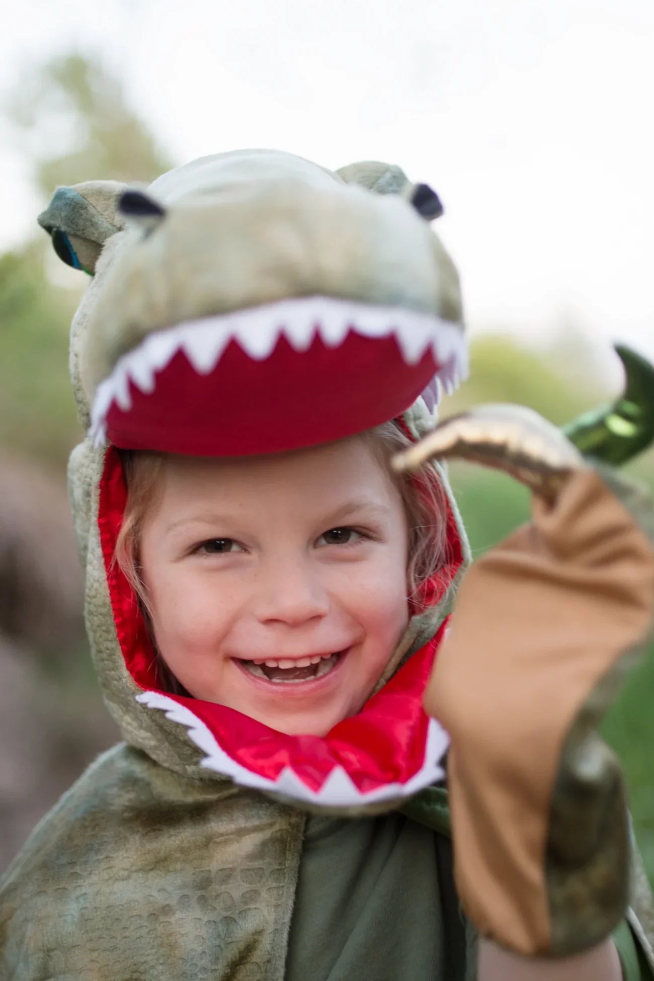 Great Pretenders - Grandasaurus T-Rex Cape with Claws