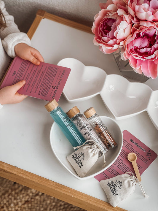 Love Potions - Magic Potion Kit