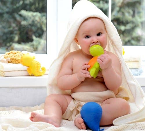 Mele the Sea Turtle Bath Toy -100% Pure Natural Rubber