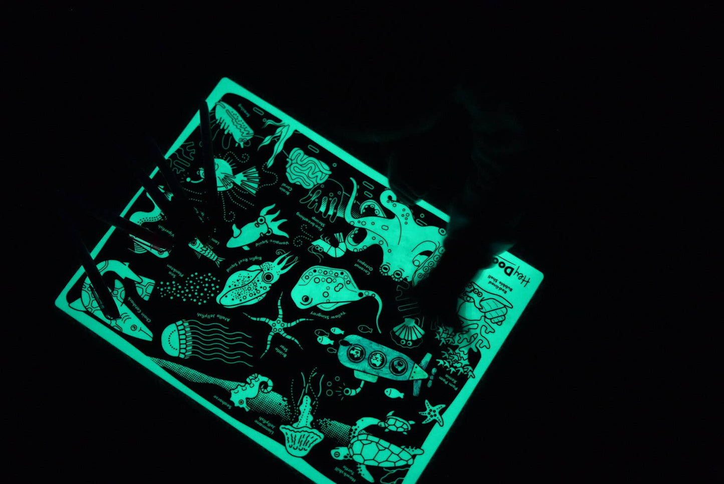 Glow-in-the-deep Classic Mini Coloring & Doodle Mat