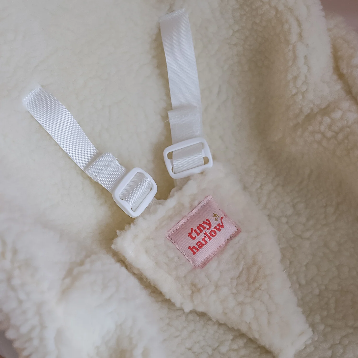 Doll Capsule  Sherpa - Tiny Harlow