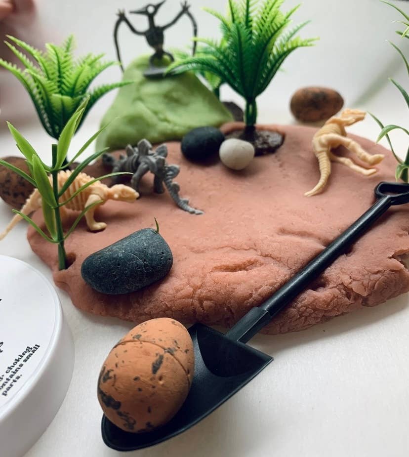Dino Dig Playdough Kit