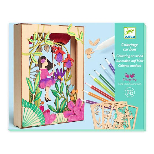 Colouring on wood / Alizée