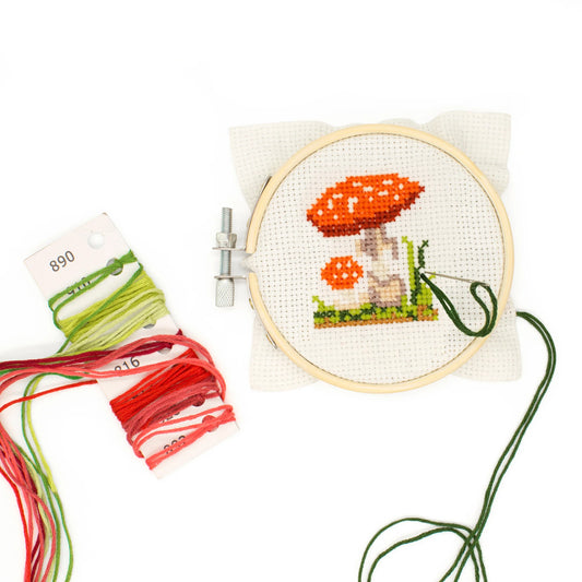 Mini Craft Kit Pocket Pet Kitten