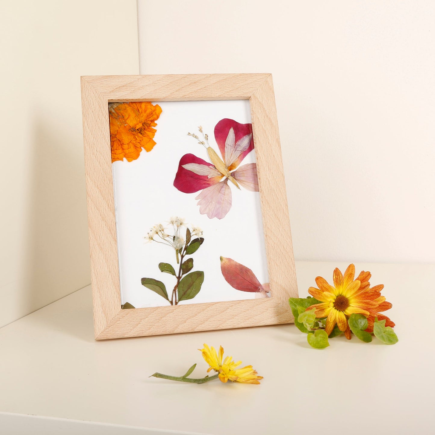 Make Your Own Pressed Flower Frame Art