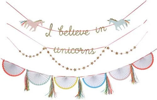 I Believe In Unicorns Garland
