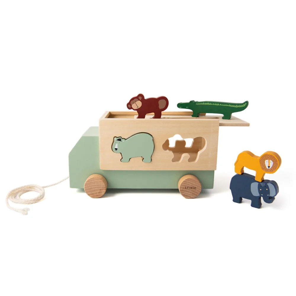 Trixie Wooden animal truck