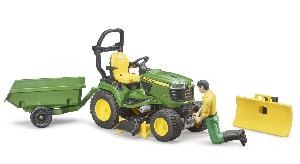 Bruder - John Deere lawn tractor with trailer