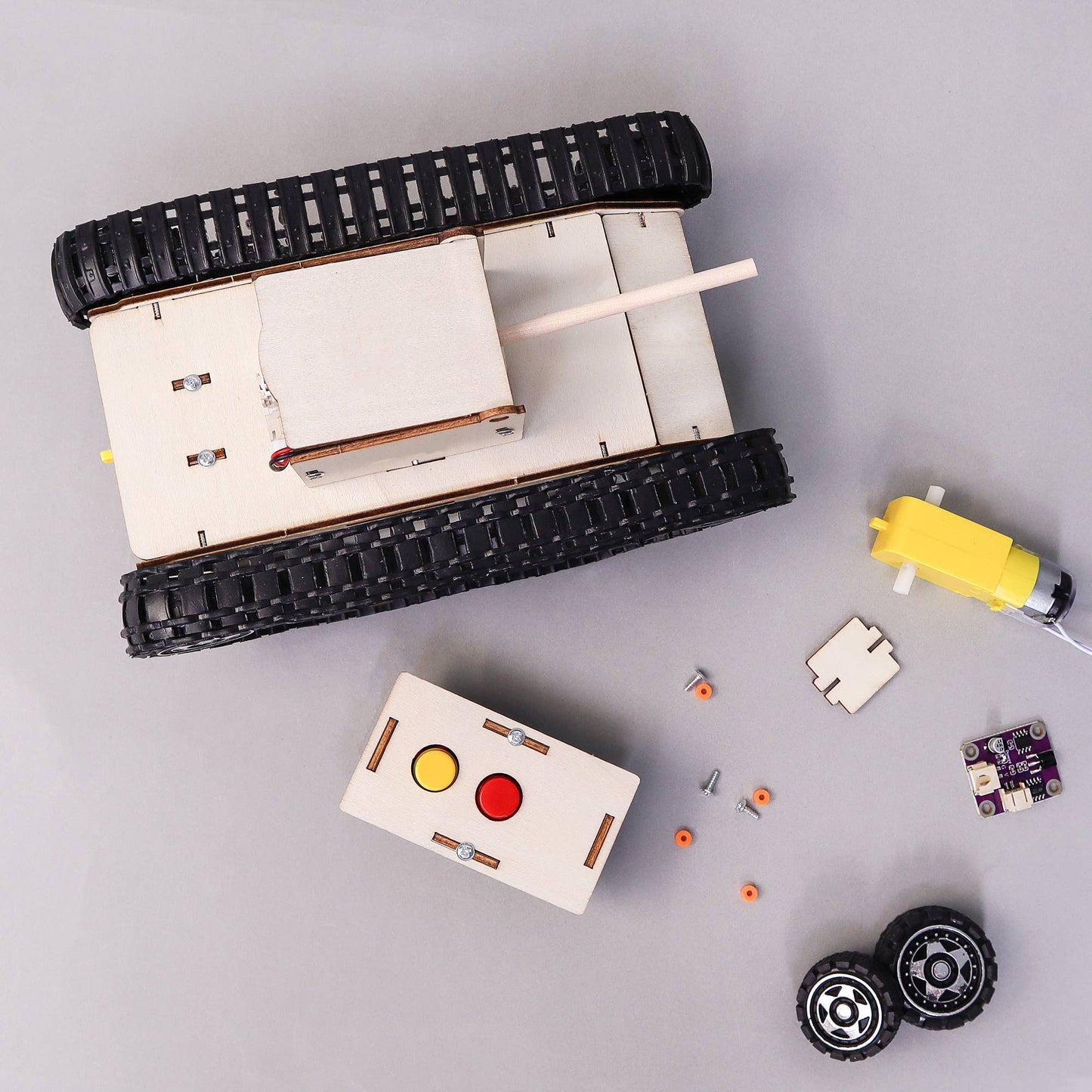 Remote Controlled Tank DIY Kit, STEM Toy, Craft Kit for Kids